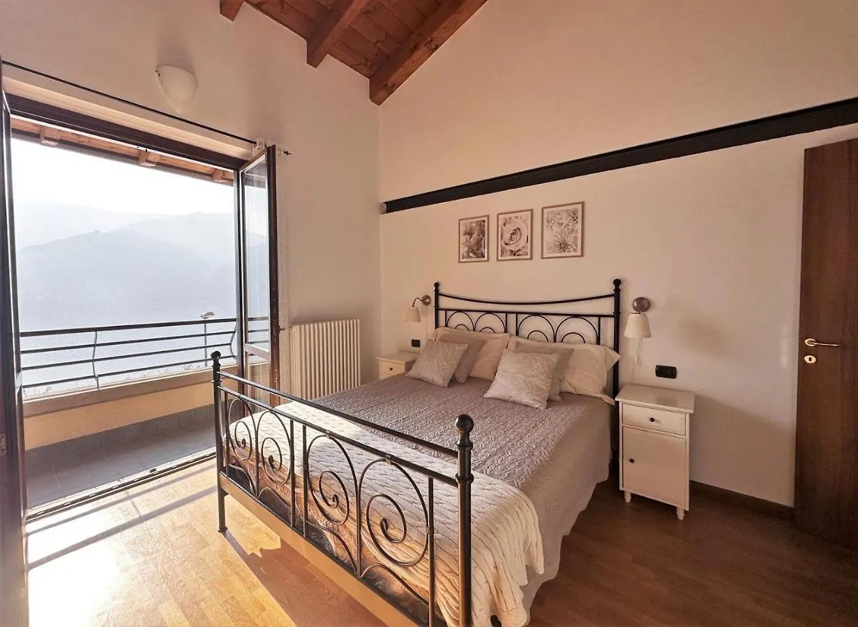Holiday home Chiaro Di Luna Home - Lake Como Carate Urio