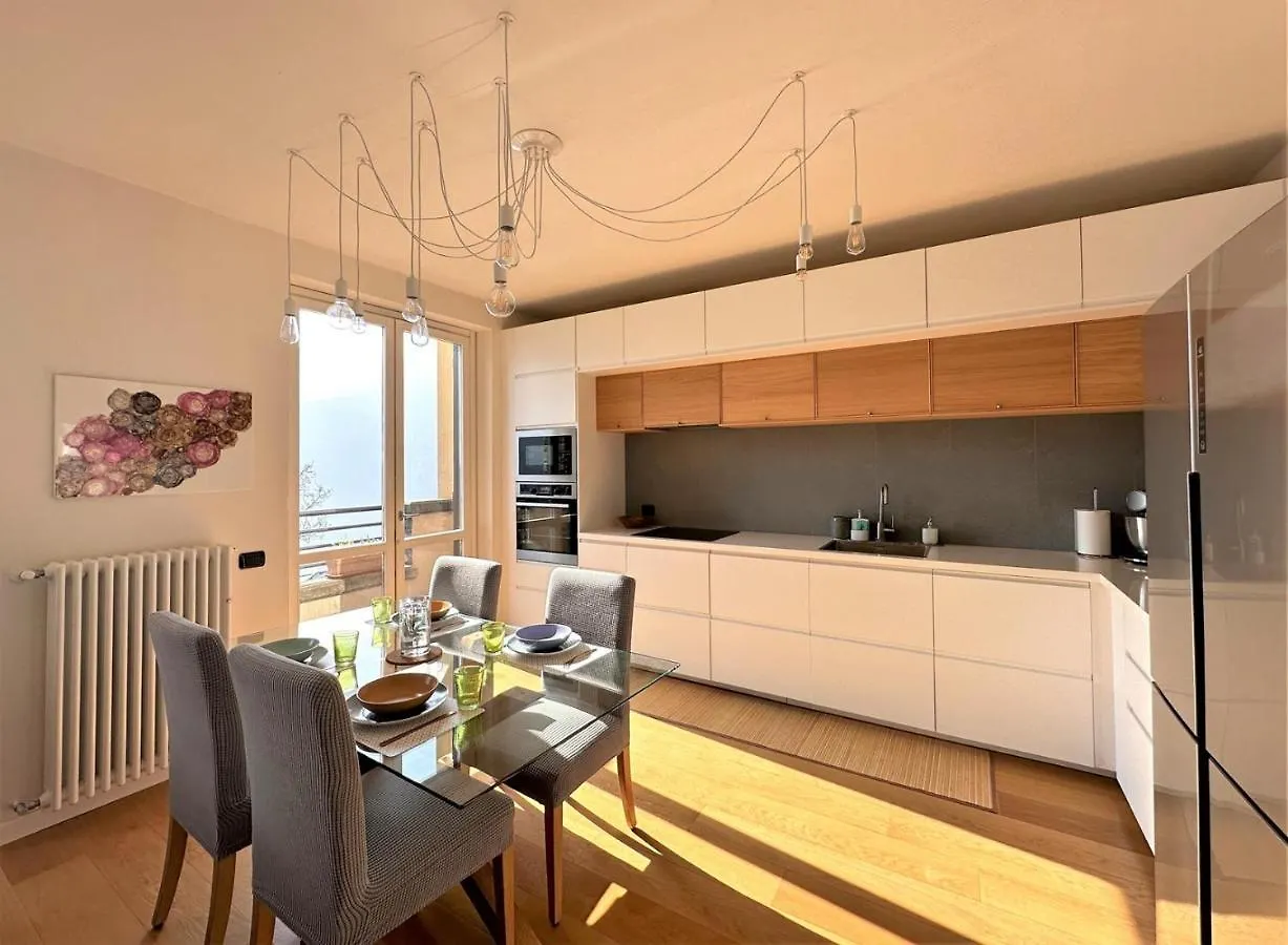 Holiday home Chiaro Di Luna Home - Lake Como Carate Urio