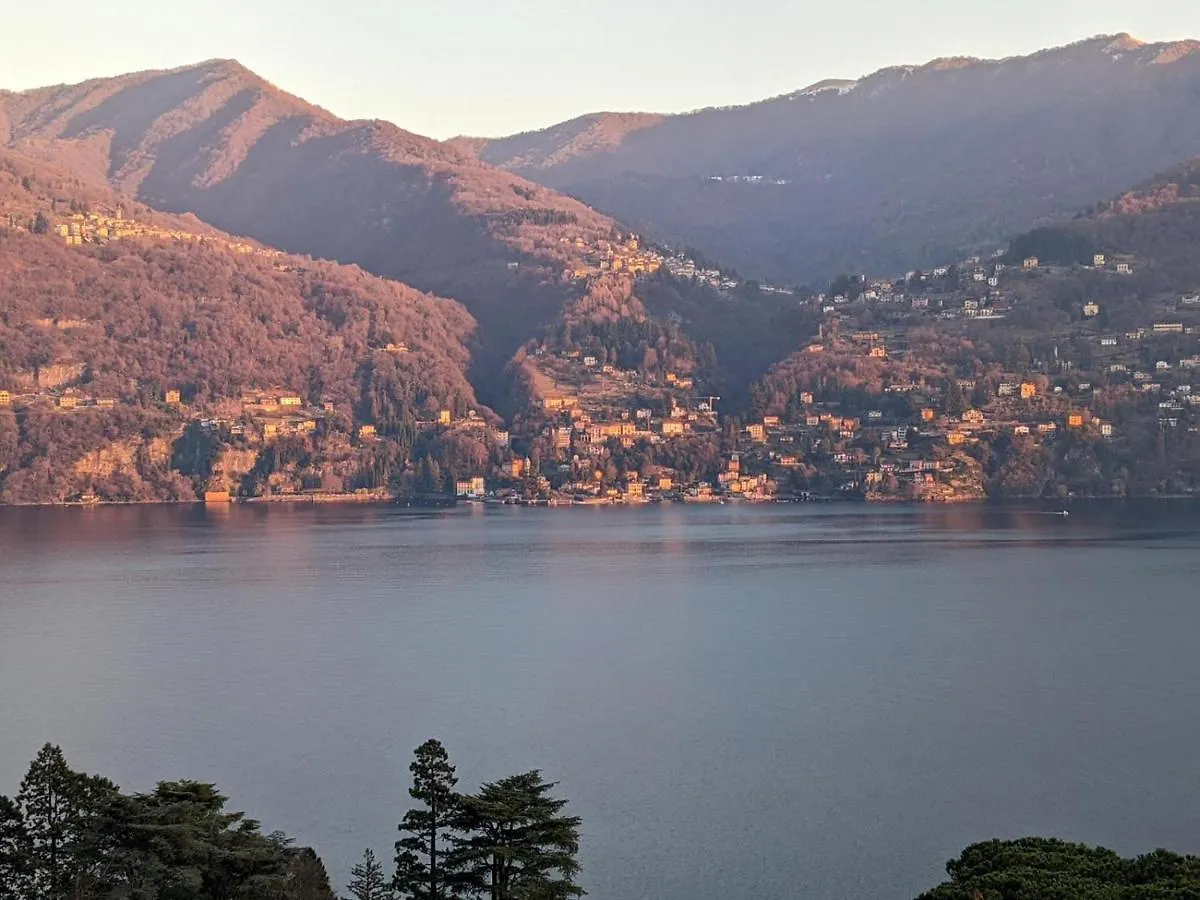 Holiday home Chiaro Di Luna Home - Lake Como Carate Urio
